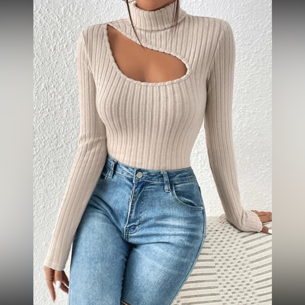 Stylish Cream Ribbed Cutout Top